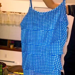 New and only used one time and in good quality